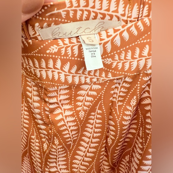 🌾 Hutch Silky Terracotta Patterned Wide Leg Pants - Picture 3 of 8